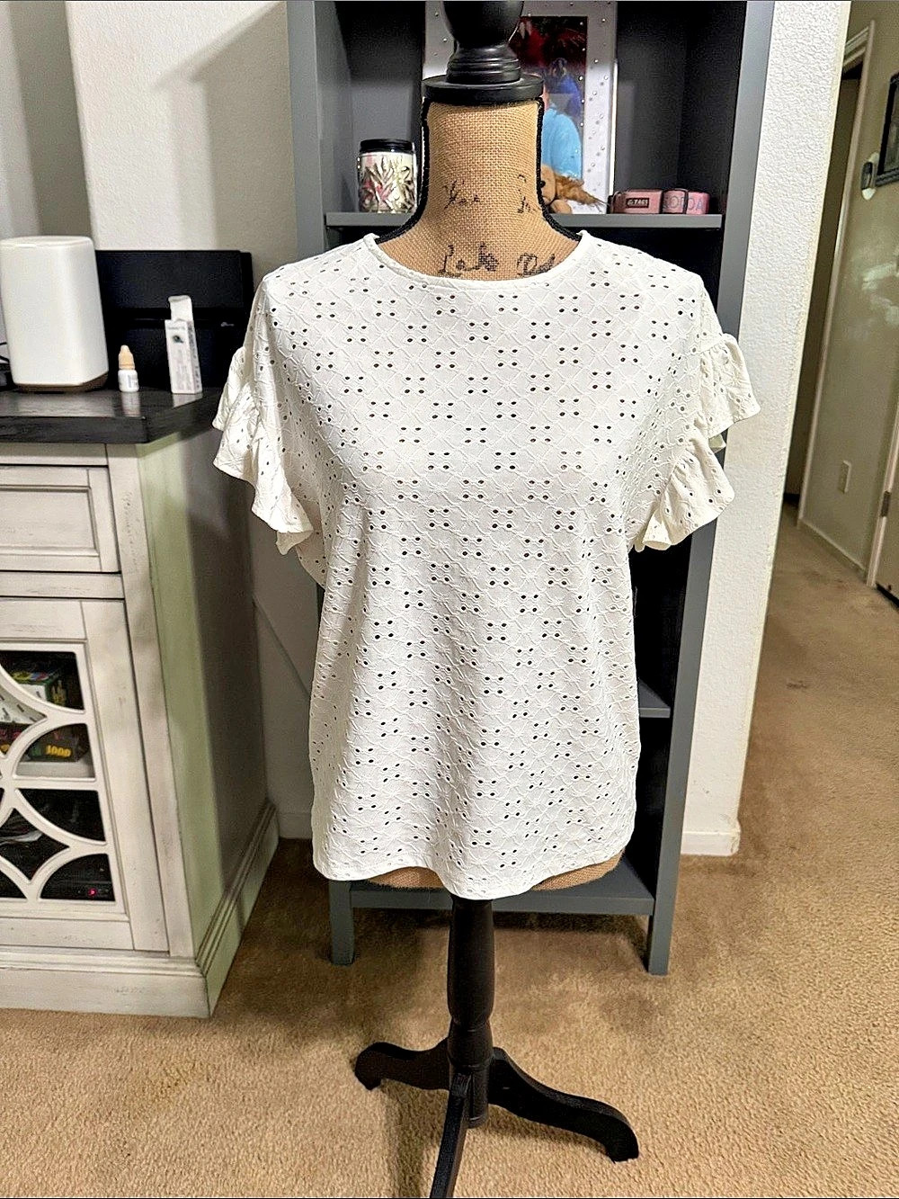 LC Lauren Conrad Eyelet Ruffle Sleeve Blouse in White Small